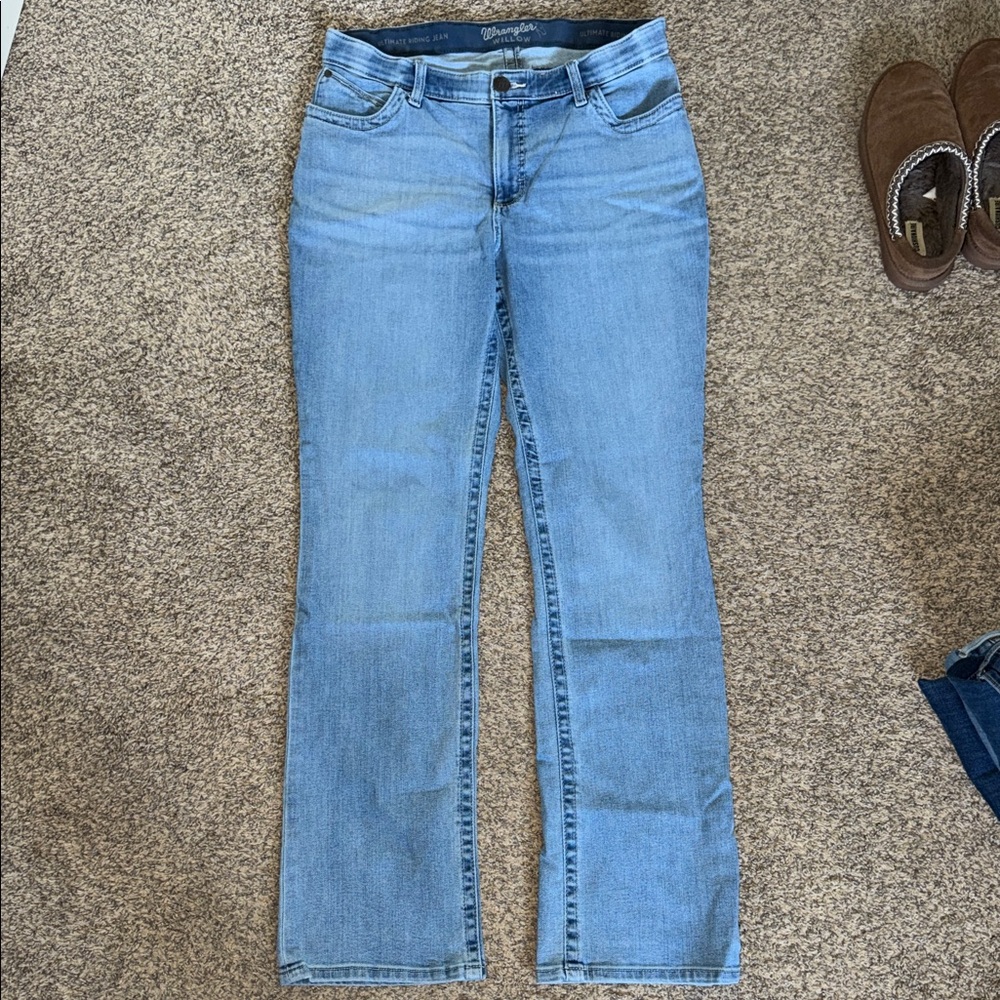 Wrangler Light Blue Women's Straight Leg Jeans